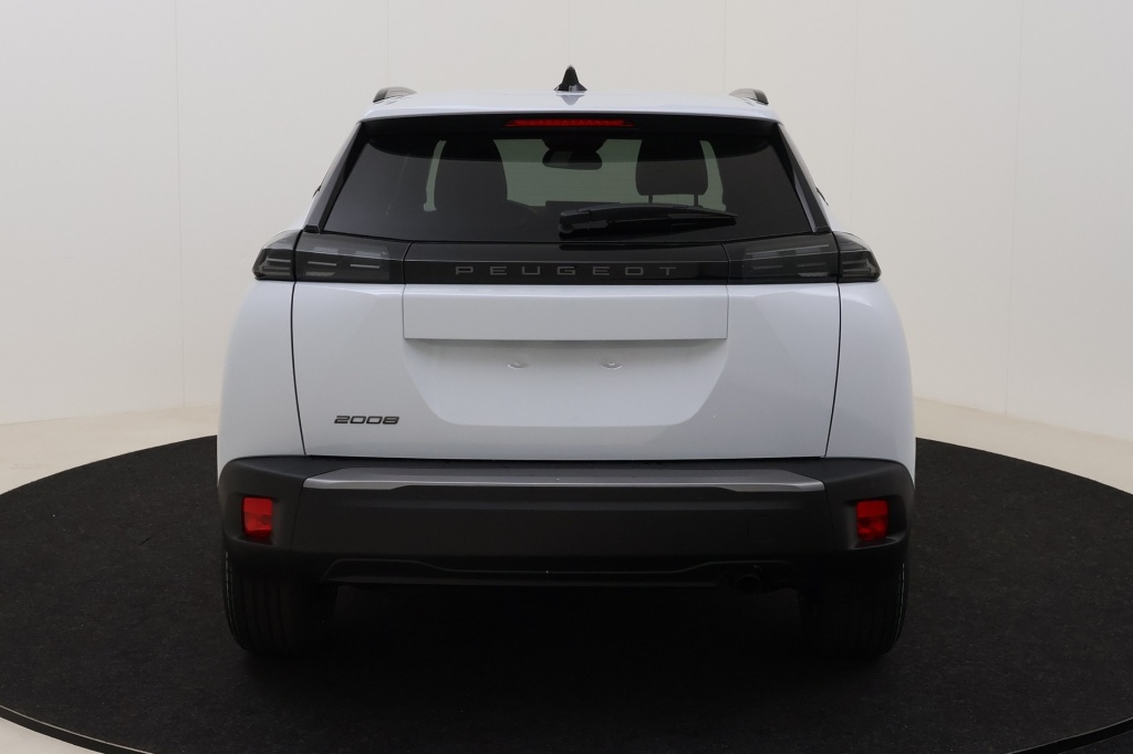 PEUGEOT 2008 Allure  1.2 Turbo 100 hp Man. 6    - ref: 7-56336 - Photo 7