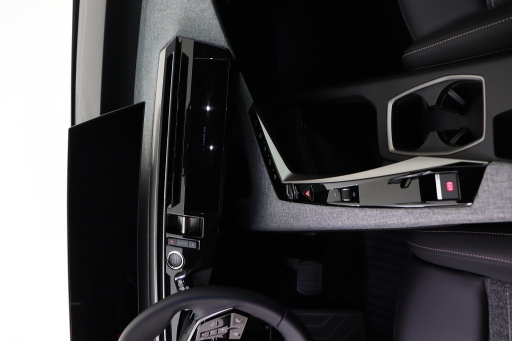 PEUGEOT 5008 Allure Hybrid 145 e-DCS6 - ref: 7-56351 - Photo 12