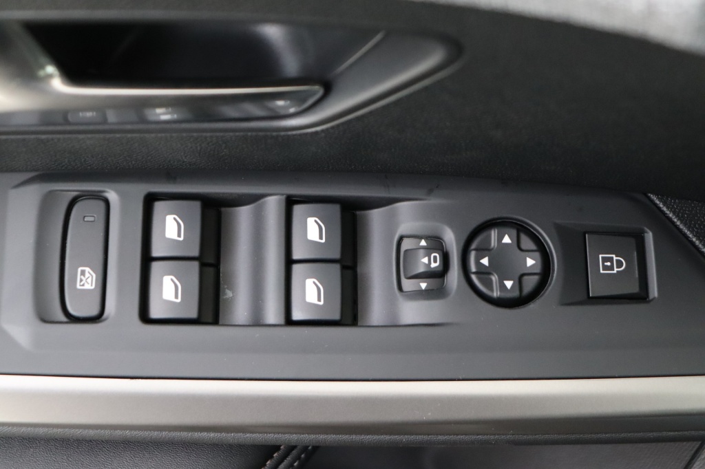 PEUGEOT 5008 Allure Hybrid 145 e-DCS6 - ref: 7-56362 - Photo 14