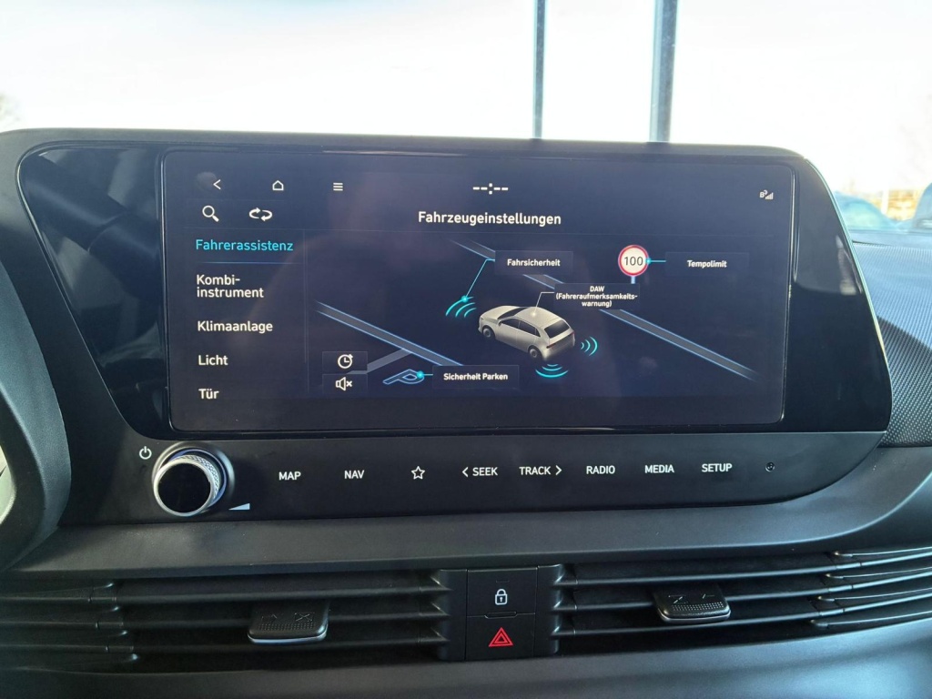 HYUNDAI Bayon Comfort 1.2 GDI (79 PS) 5-speed manual - ref: 7-56492 - Photo 18