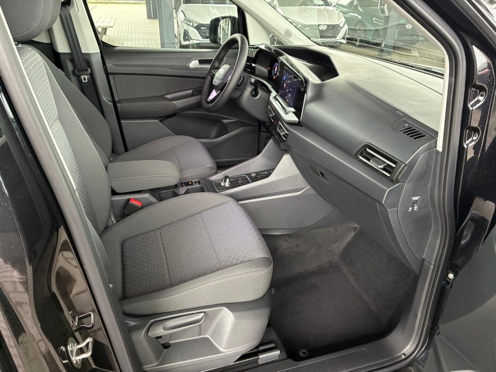 FORD Tourneo Titanium 1.5L EcoBoost - ref: 7-56600 - Photo 9