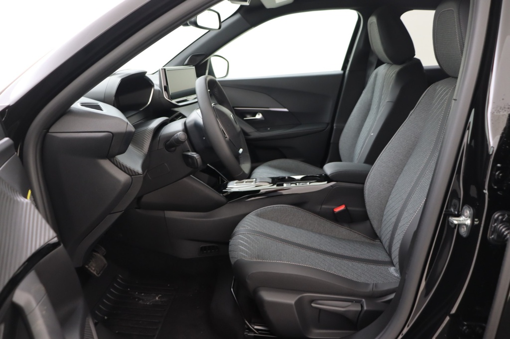 PEUGEOT 2008 Allure Hybrid 145 hp e-DSC6 - ref: 7-56910 - Photo 13