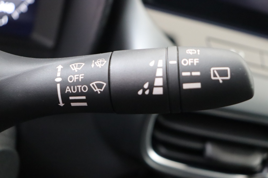 NISSAN Juke N-Connecta 1.6 Hybrid 143 hp AT 2WD - ref: 7-56980 - Photo 19