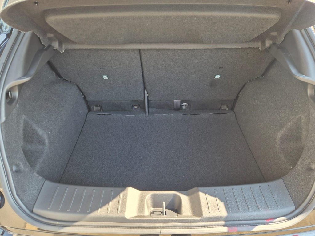 NISSAN Juke 1.0 Gasoline 114hp - ref: 7-57091 - Photo 9