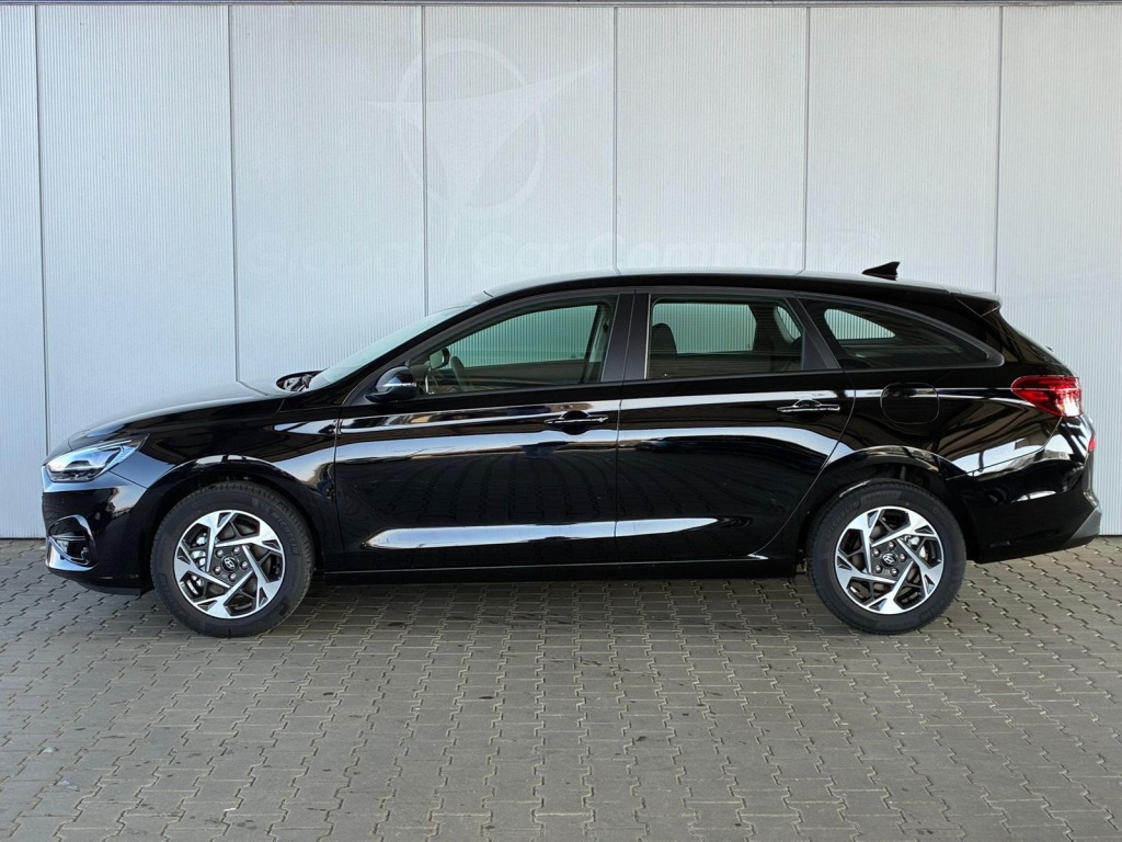 HYUNDAI i30 Comfort 1.5L GDI (95 PS) gasoline - ref: 7-57094 - Photo 2