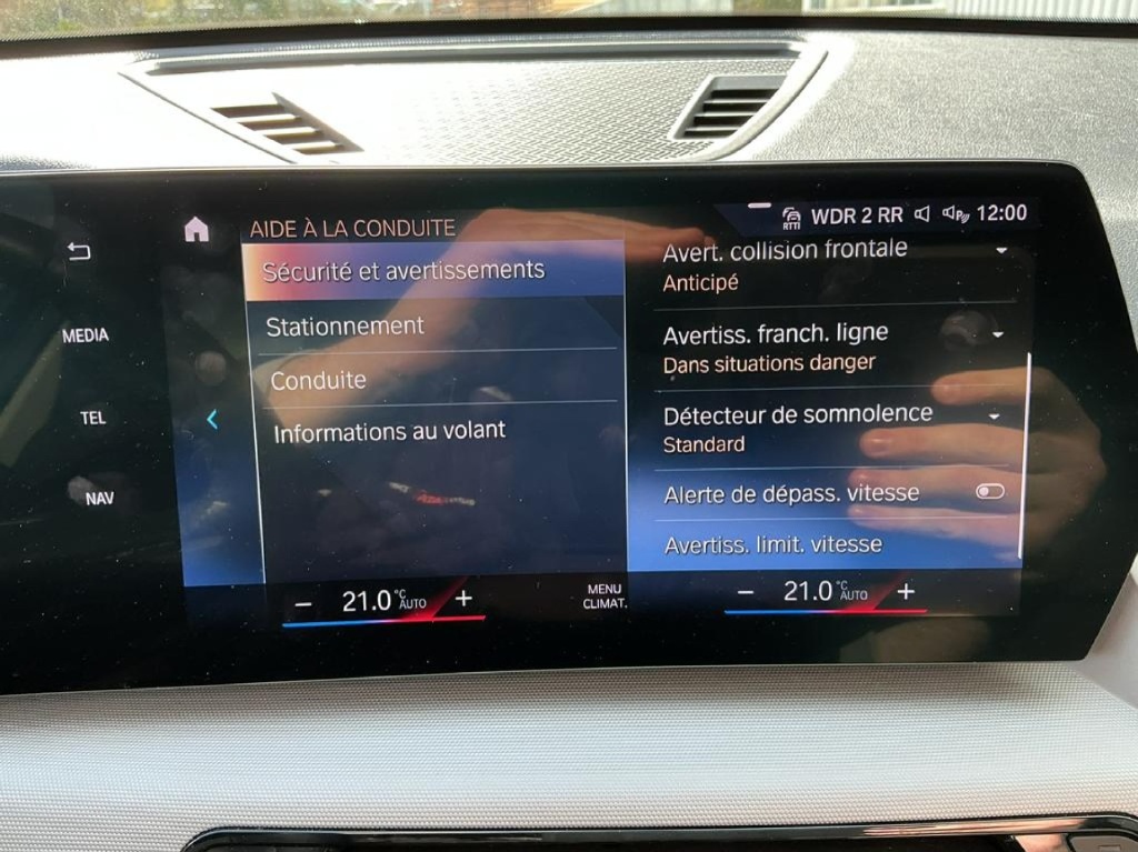 BMW IX1 iX1 xDrive30   Elektro 313hp - ref: 7-57117 - Photo 13