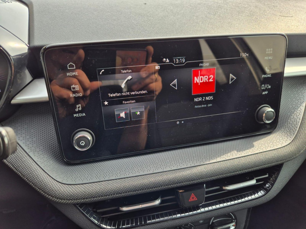 SKODA Fabia 1.0 Gasoline 95hp - ref: 7-57171 - Photo 17