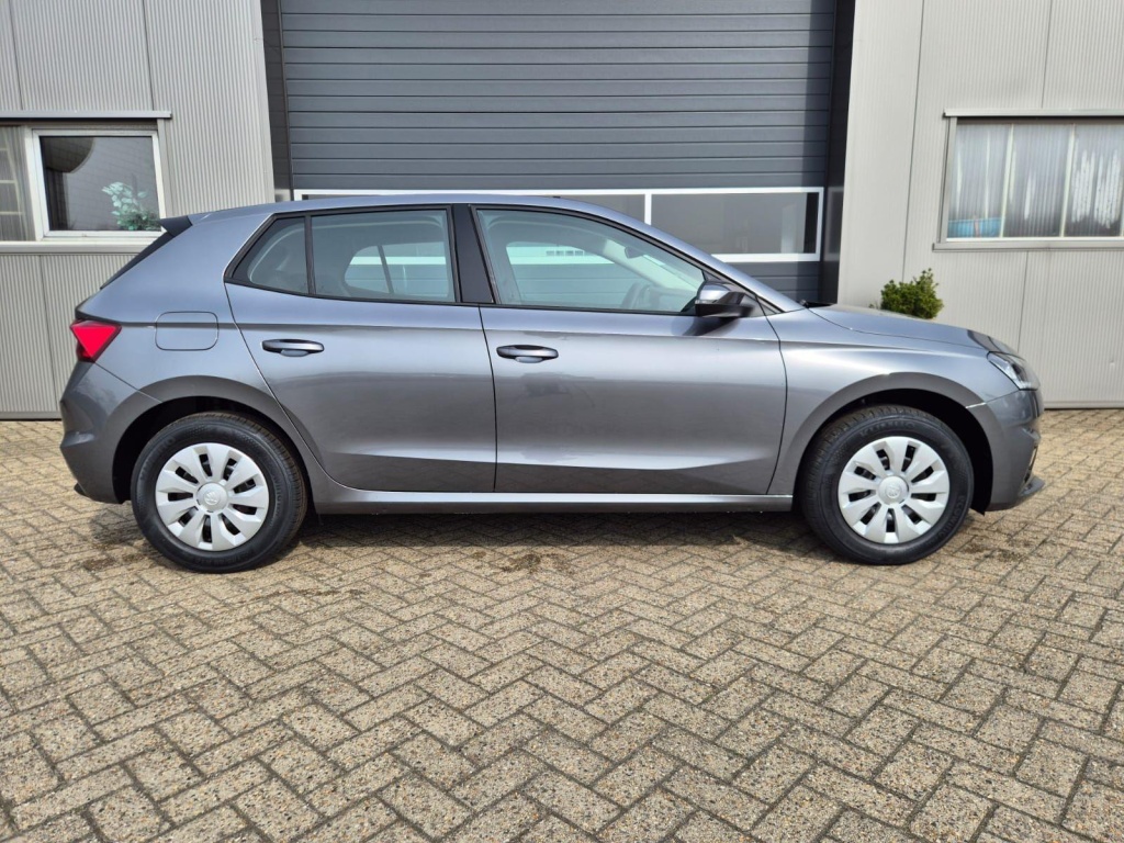 SKODA Fabia 1.0 Gasoline 95hp - ref: 7-57171 - Photo 6