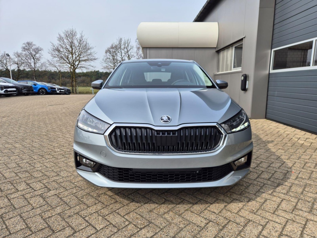 SKODA Fabia 1.0 Gasoline 95hp - ref: 7-57172 - Photo 8