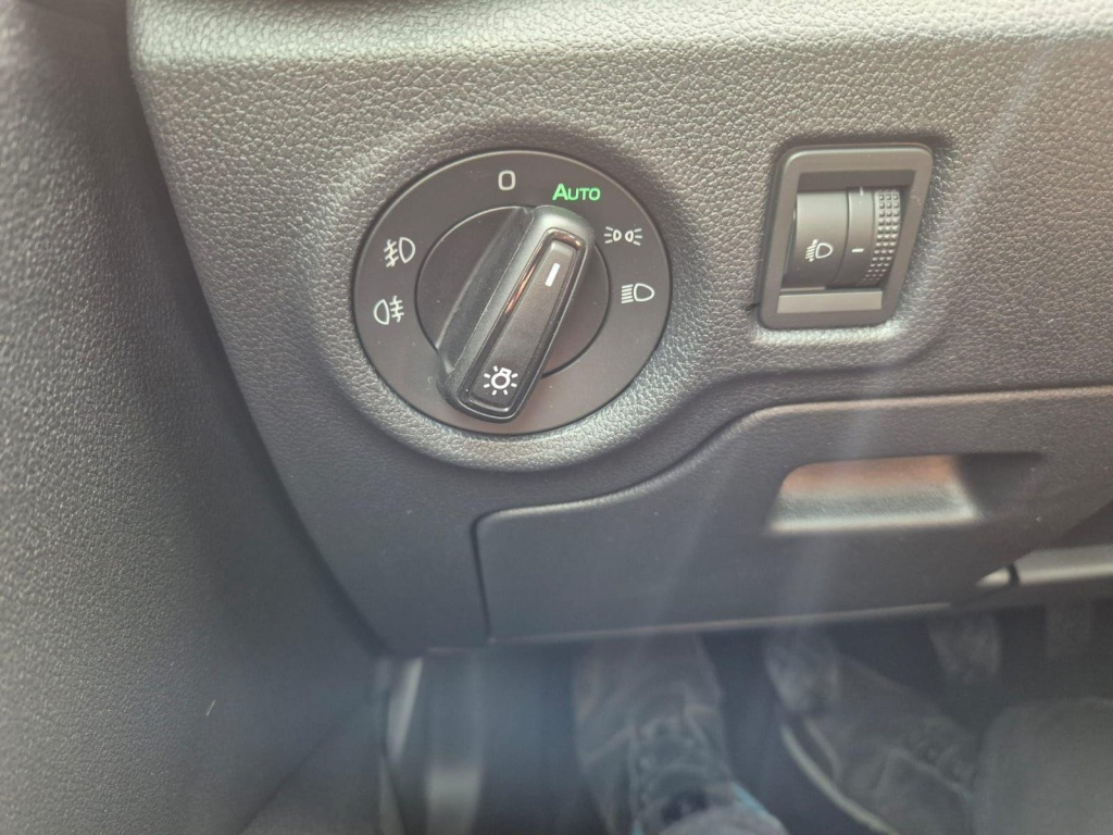 SKODA Fabia 1.0 Gasoline 95hp - ref: 7-57173 - Photo 14