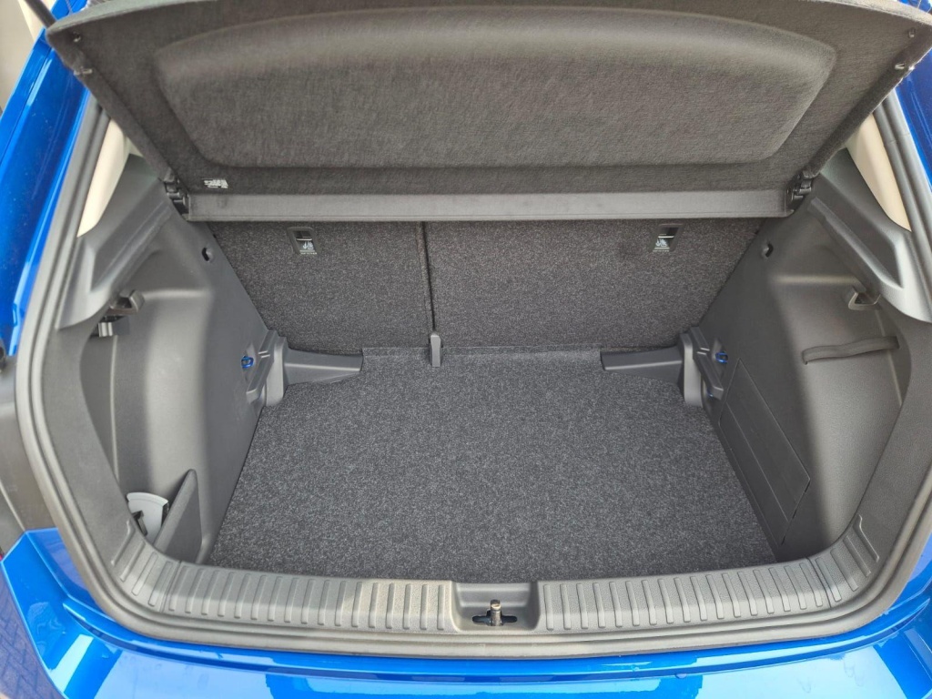 SKODA Fabia 1.0 Gasoline 95hp - ref: 7-57173 - Photo 9