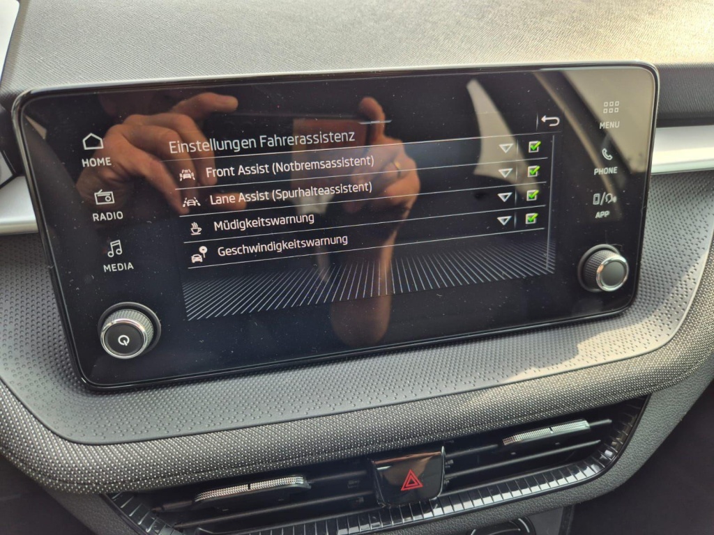 SKODA Fabia 1.0 Gasoline 95hp - ref: 7-57237 - Photo 19