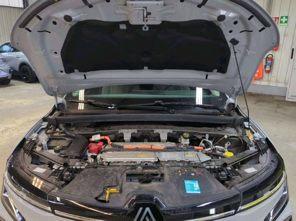 RENAULT Megane Equilibre EV60 - ref: 7-57515 - Photo 12