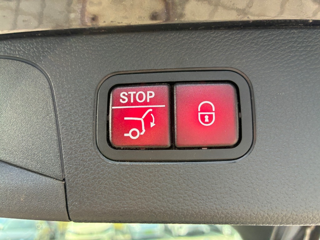 MERCEDES GLC AMG-Line 300 4Matic - ref: 7-57517 - Photo 15