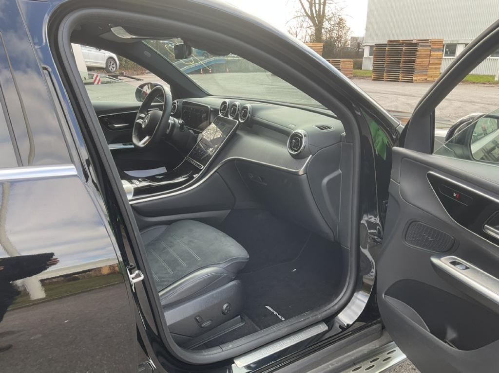 MERCEDES GLC AMG-Line 300 4Matic - ref: 7-57523 - Photo 3