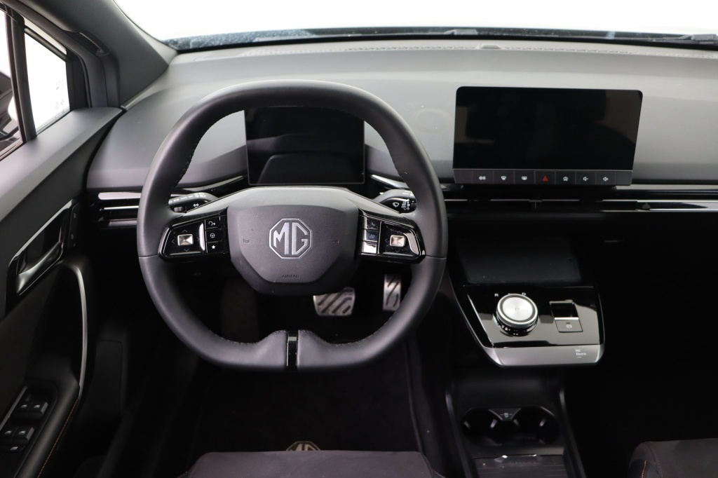 MG MG4 Luxury X-Power 64 kWh 6AT AWD - ref: 7-57912 - Photo 11