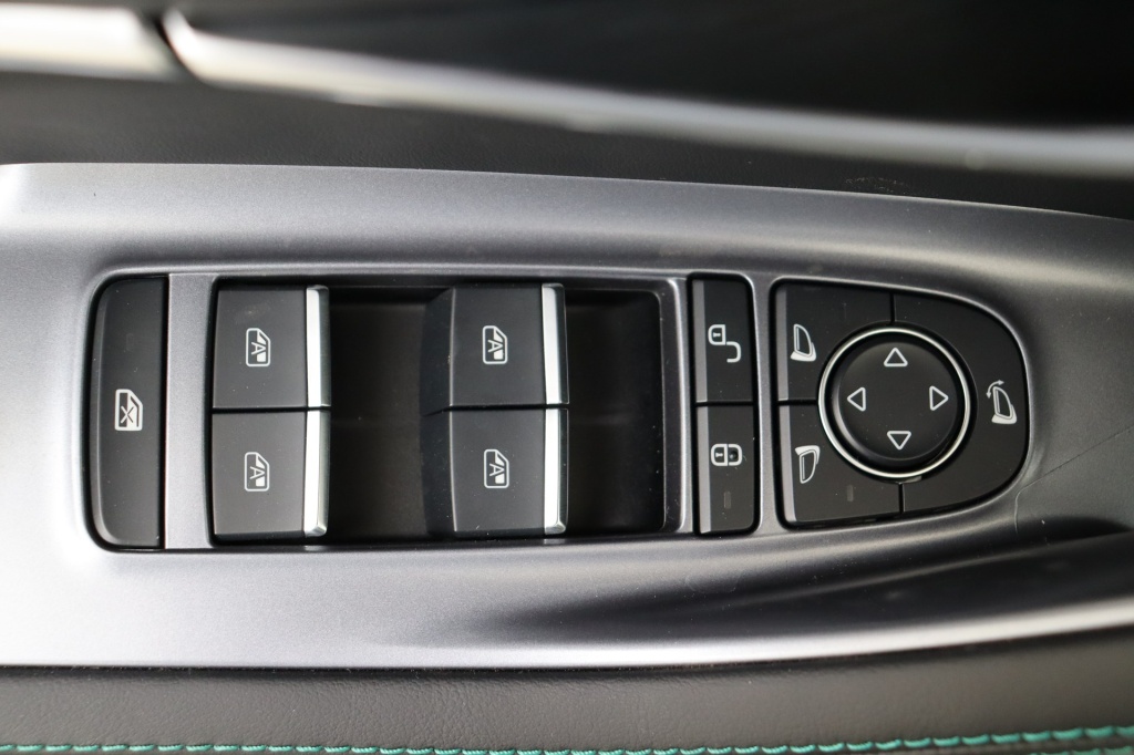 BYD Seal U Comfort 71,8 kWh 217 hp - ref: 7-58840 - Photo 17