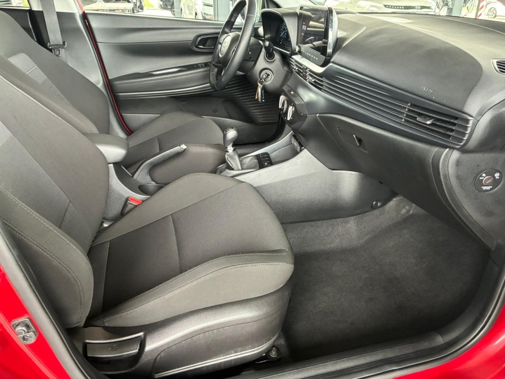 HYUNDAI Bayon Comfort 1.2 GDI 79 PS 5MT - ref: 7-59130 - Photo 9