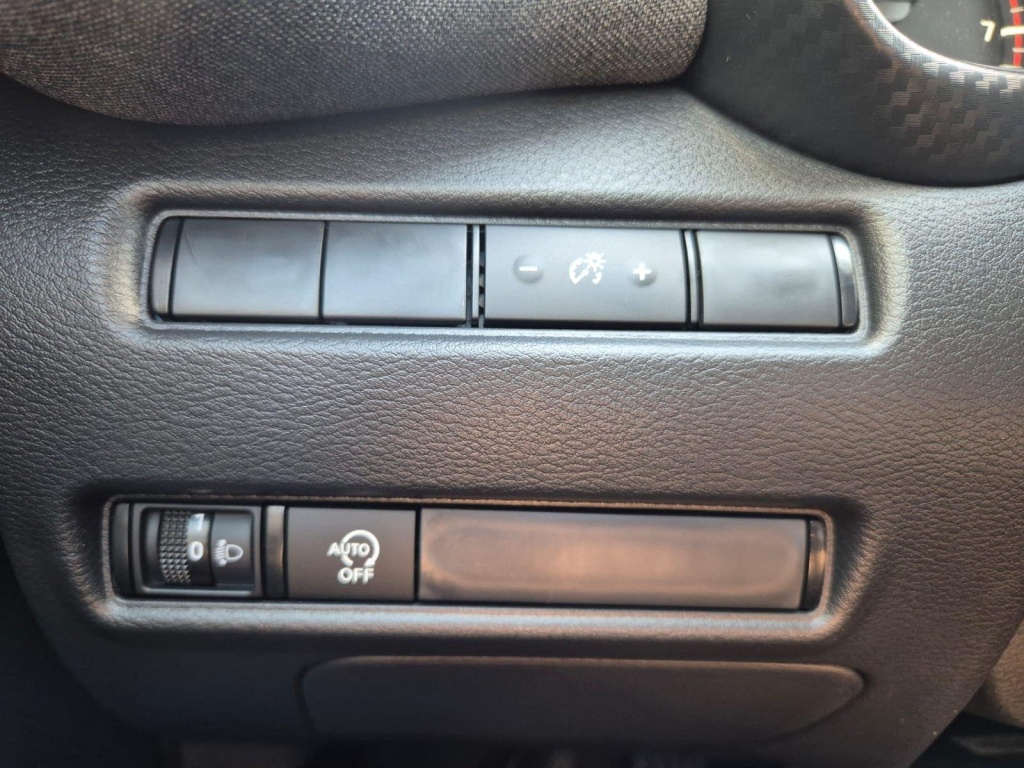 NISSAN Juke 1.0 Gasoline 114hp - ref: 7-59825 - Photo 14