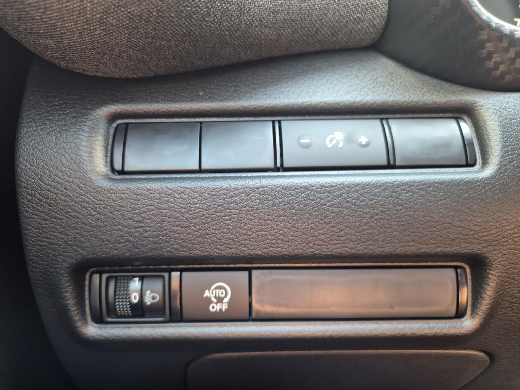 NISSAN Juke 1.0 Gasoline 114hp - ref: 7-59827 - Photo 14