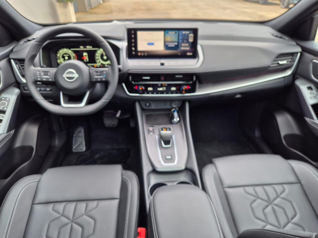 NISSAN Qashqai 1.3 Gasoline 158hp - ref: 7-60010 - Photo 13