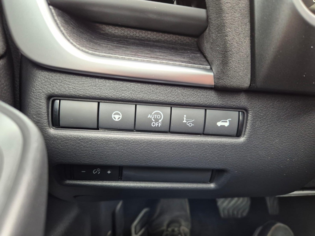 NISSAN Qashqai 1.3 Gasoline 158hp - ref: 7-60012 - Photo 19