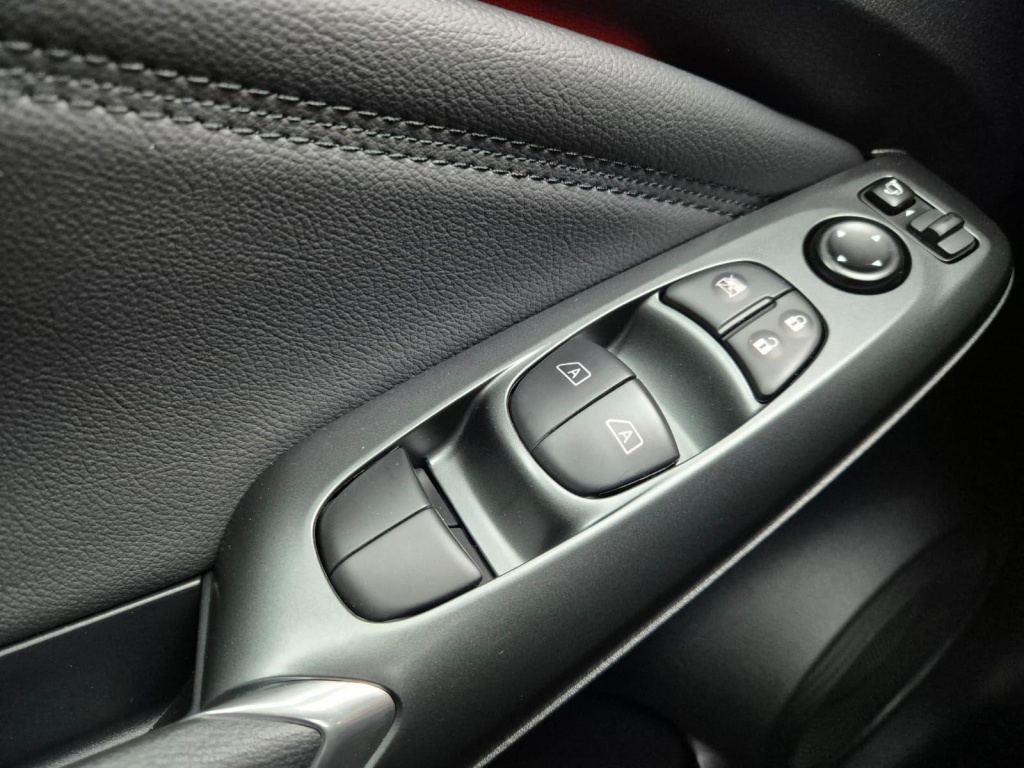 NISSAN Juke 1.0 Gasoline 114hp - ref: 7-60013 - Photo 14