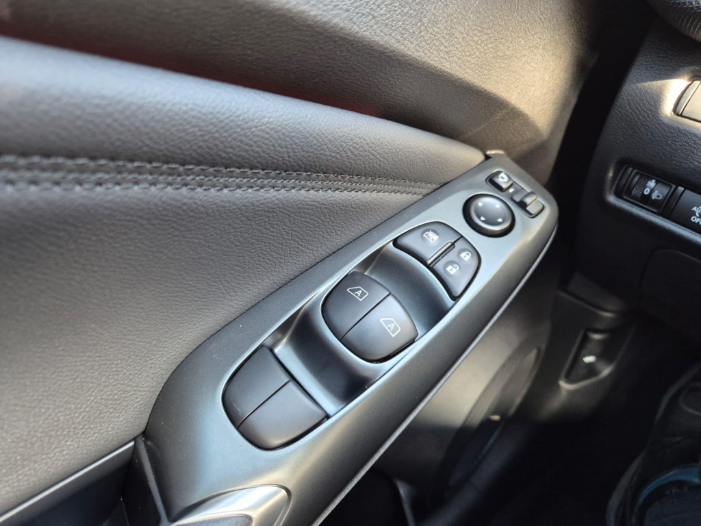 NISSAN Juke 1.0 Gasoline 114hp - ref: 7-60014 - Photo 14