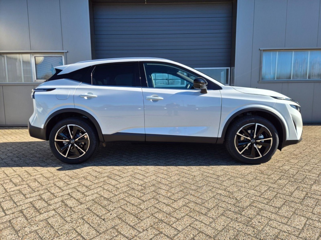 NISSAN Qashqai 1.3 Gasoline 158hp - ref: 7-60016 - Photo 6