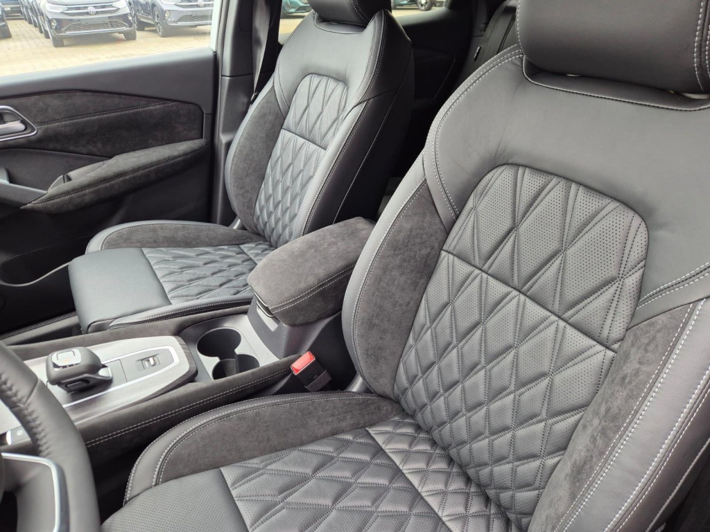 NISSAN Qashqai 1.3 Gasoline 158hp - ref: 7-60019 - Photo 15