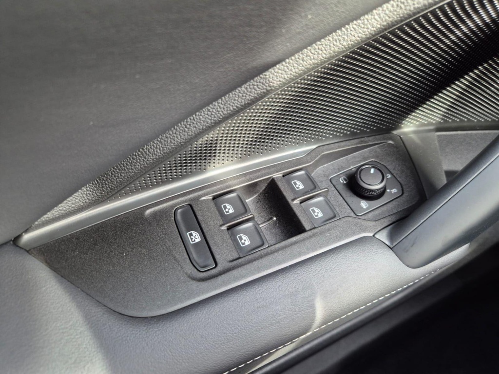 VOLKSWAGEN Tiguan 1.5 Hybrid 204hp - ref: 7-60023 - Photo 15