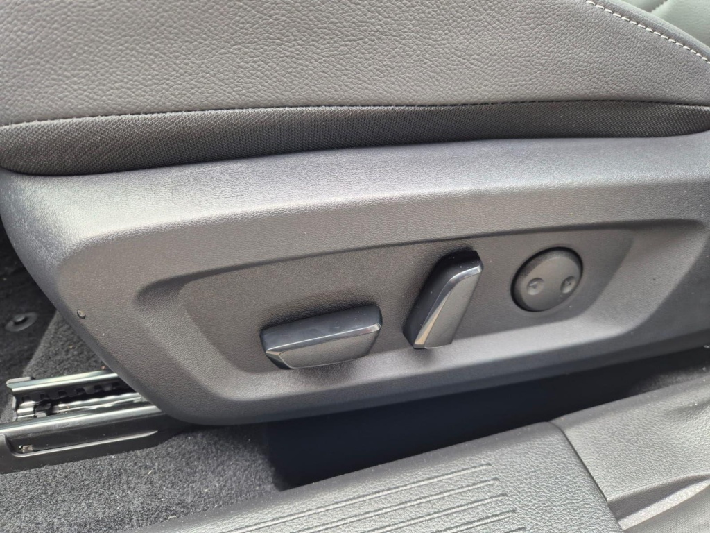 NISSAN Qashqai 1.3 Gasoline 140hp - ref: 7-60026 - Photo 17