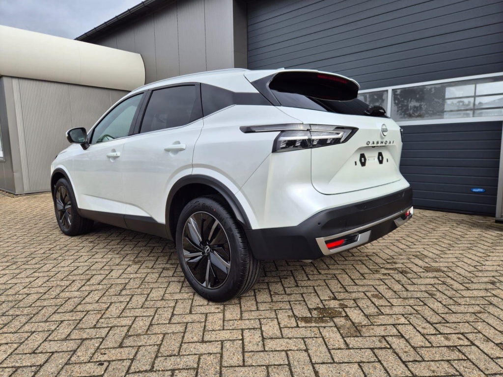 NISSAN Qashqai 1.3 Gasoline 140hp - ref: 7-60026 - Photo 3