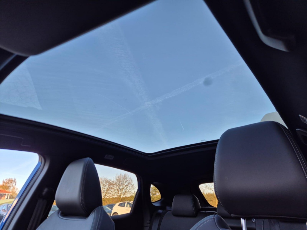 NISSAN Qashqai 1.3 Gasoline 158hp - ref: 7-60027 - Photo 10