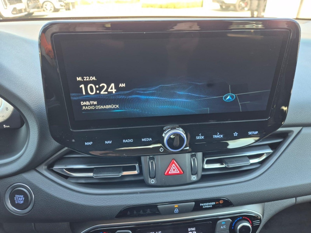 HYUNDAI i30 1.6 Gasoline 150hp - ref: 7-60190 - Photo 17