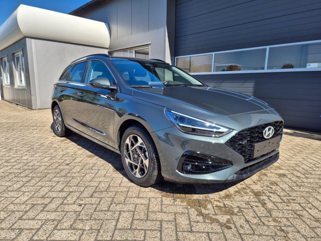 HYUNDAI i30 1.6 Gasoline 150hp - ref: 7-60193 - Photo 7