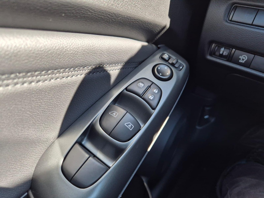 NISSAN Juke 1.0 Gasoline 114hp - ref: 7-60207 - Photo 13