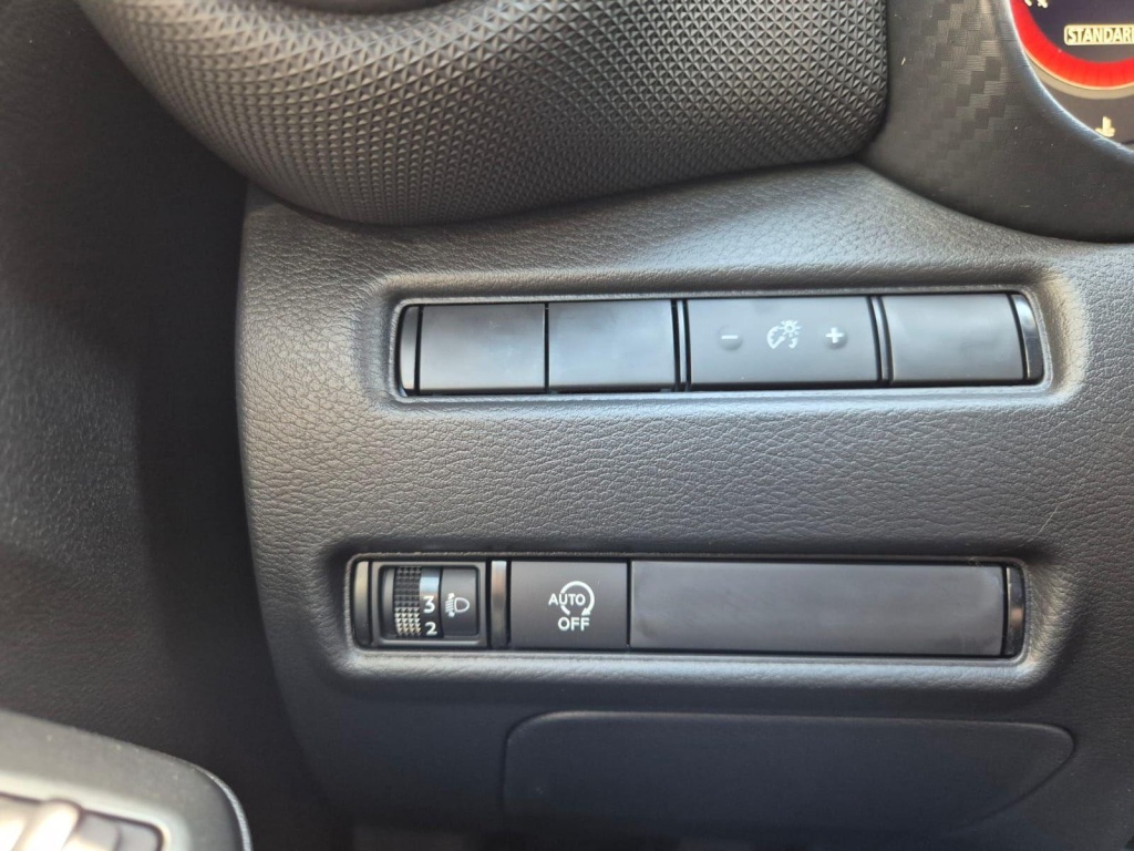 NISSAN Juke 1.0 Gasoline 114hp - ref: 7-60209 - Photo 14