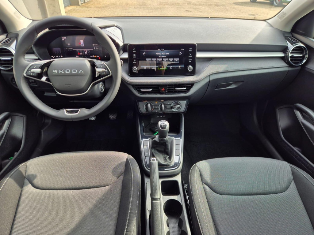 SKODA Fabia 1.0 Gasoline 95hp - ref: 7-60319 - Photo 10