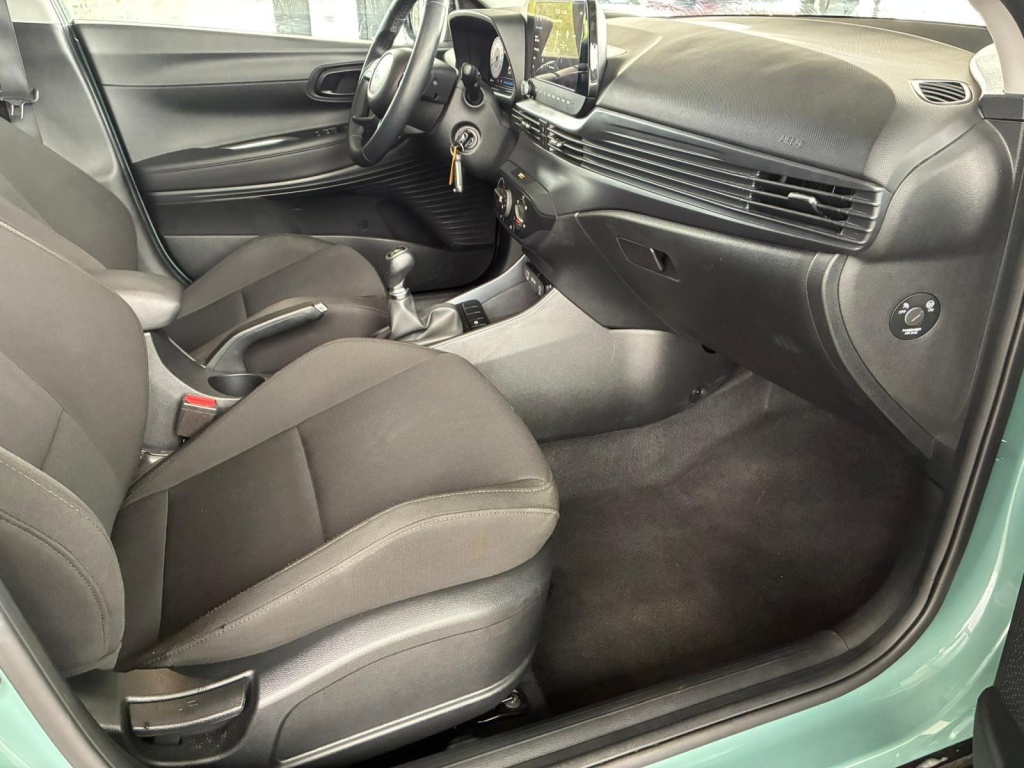 HYUNDAI Bayon Comfort 1.2 GDI 79 PS 5MT - ref: 7-60355 - Photo 10