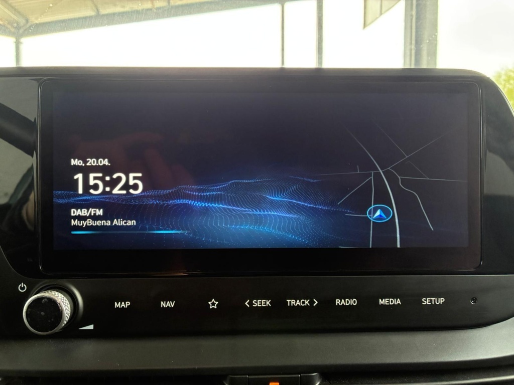 HYUNDAI Bayon Comfort 1.2 GDI 79 PS 5MT - ref: 7-60355 - Photo 17