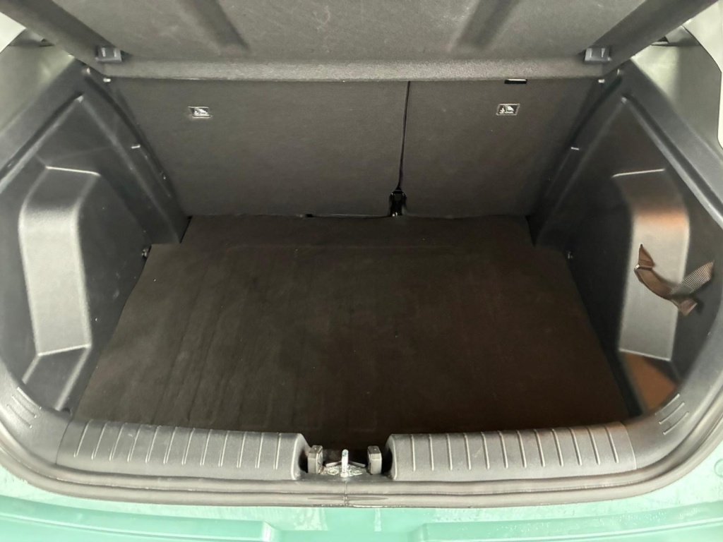 HYUNDAI Bayon Comfort 1.2 GDI 79 PS 5MT - ref: 7-60355 - Photo 8