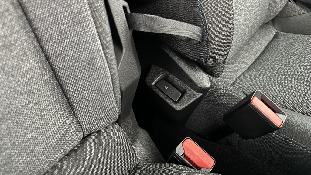 NISSAN Interstar III L3H2 3t5 2.0 dCi 150ch Tekna - ref: 8-GLI00000463 - Photo 15