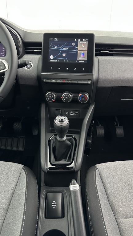 RENAULT Clio V(2) 1.5 dCi 100ch Evolution Auto-Ecole Pimas - ref: 8-GLI00000575 - Photo 16