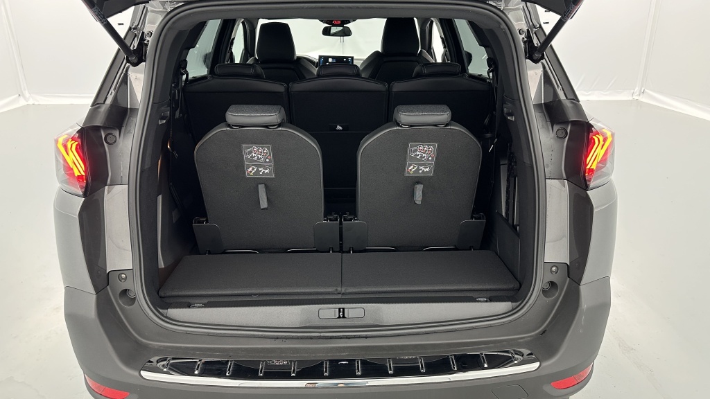 PEUGEOT 5008 II 1.5 BlueHDi 130ch Allure Pack EAT8 - ref: 8-GLI00000612 - Photo 11
