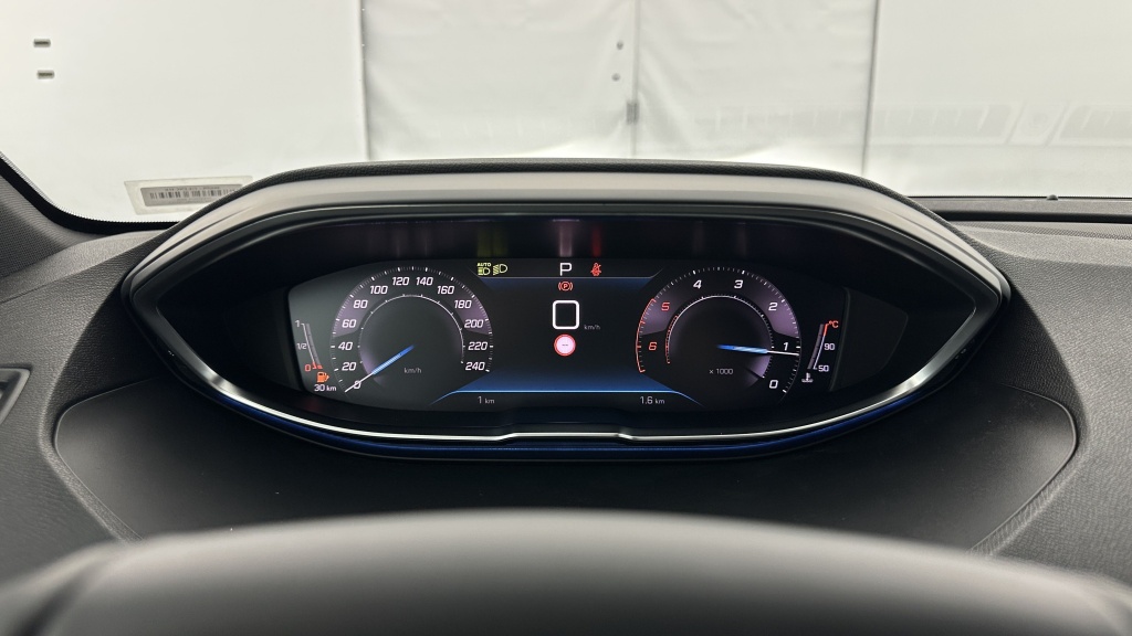 PEUGEOT 5008 II 1.5 BlueHDi 130ch Allure Pack EAT8 - ref: 8-GLI00000612 - Photo 16