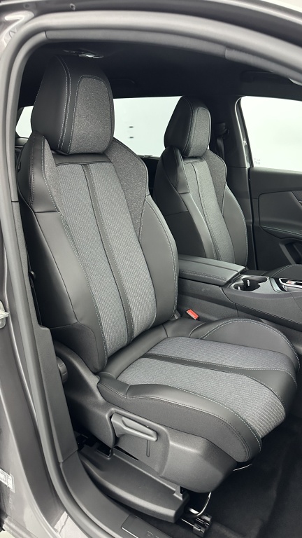 PEUGEOT 5008 II 1.5 BlueHDi 130ch Allure Pack EAT8 - ref: 8-GLI00000612 - Photo 19