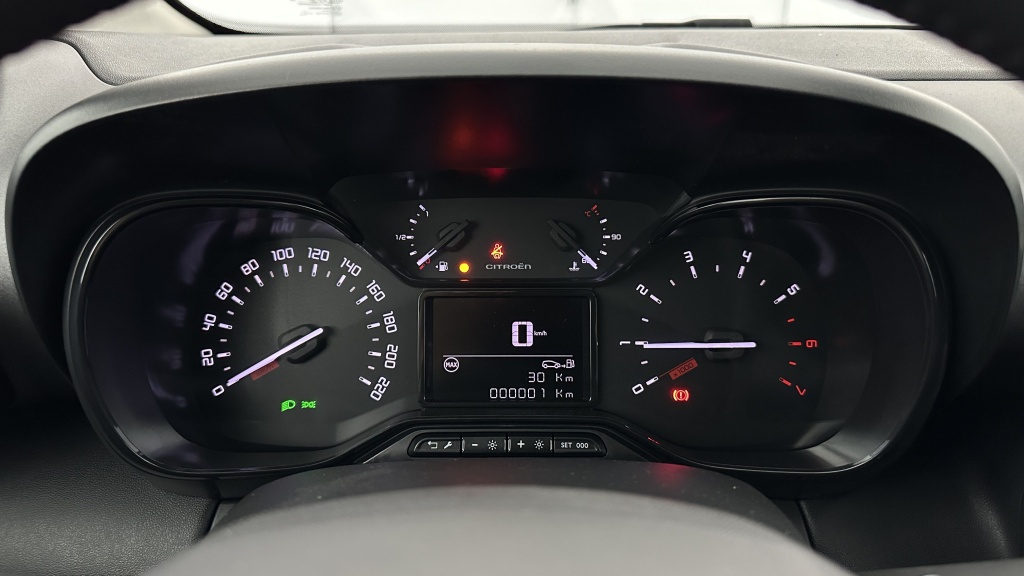 CITROEN C3 Aircross 1.2 PureTech 110ch YOU - ref: 8-GLI00000796 - Photo 15