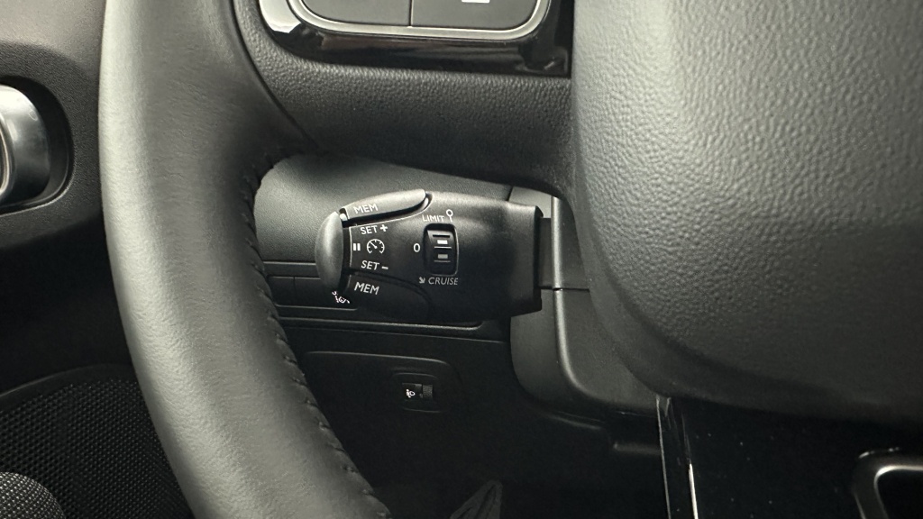 CITROEN C3 Aircross 1.2 PureTech 110ch YOU - ref: 8-GLI00000796 - Photo 17