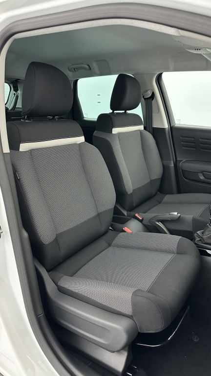 CITROEN C3 Aircross 1.2 PureTech 110ch YOU - ref: 8-GLI00000796 - Photo 18